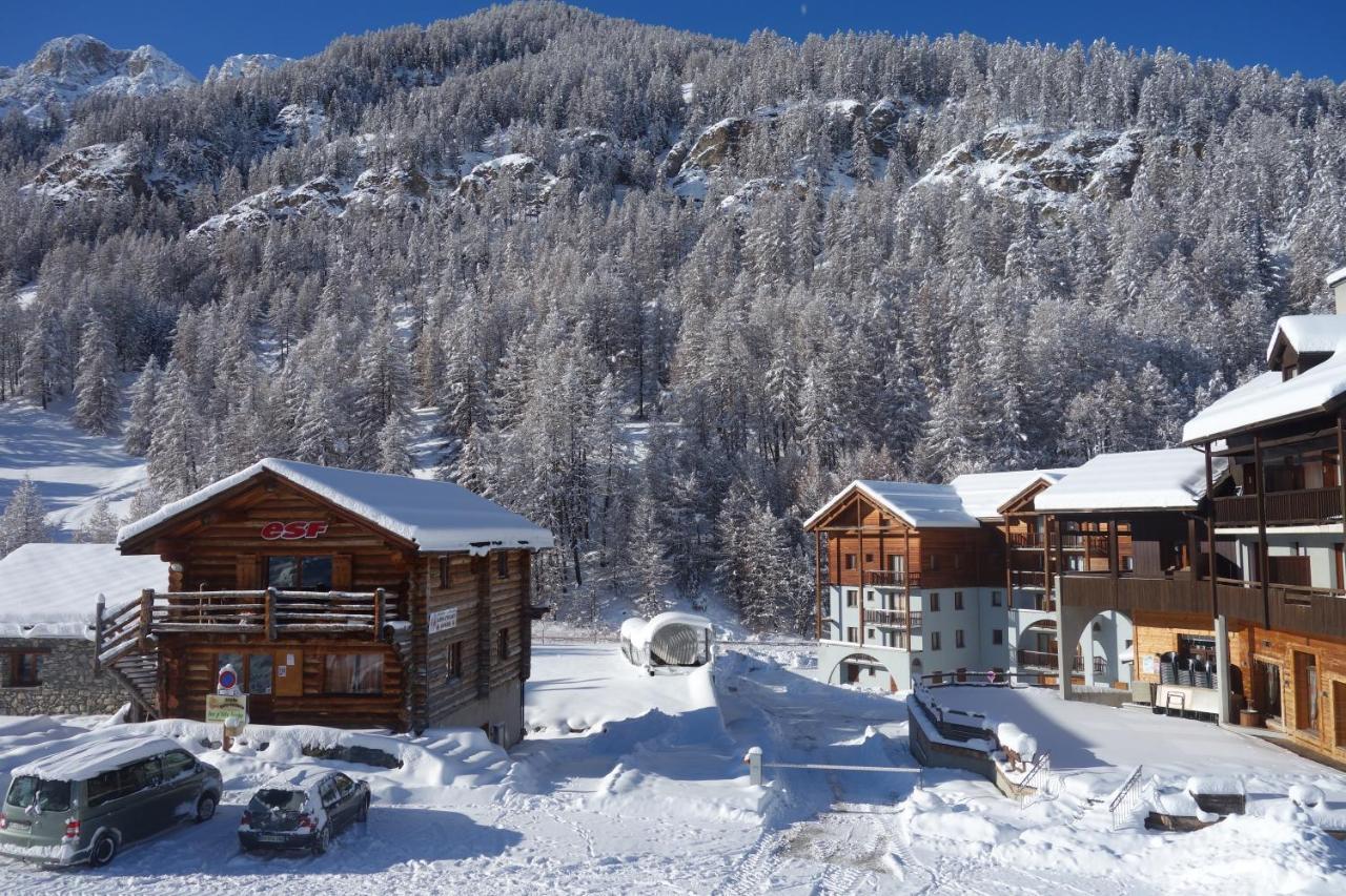 Skis Aux Pieds Dans Un Appartement Cosy Au Coeur Du Queyras Molines-en-Queyras Exteriör bild
