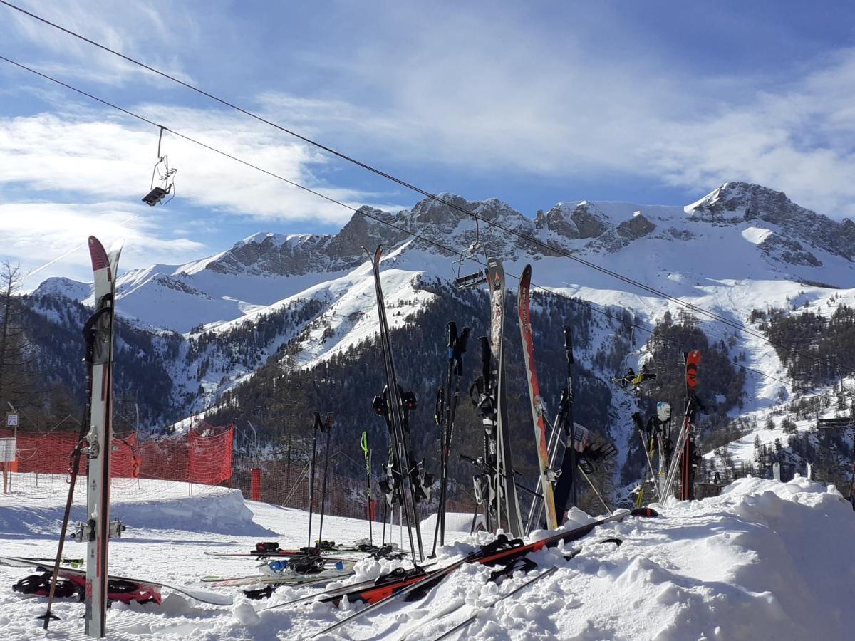 Skis Aux Pieds Dans Un Appartement Cosy Au Coeur Du Queyras Molines-en-Queyras Exteriör bild